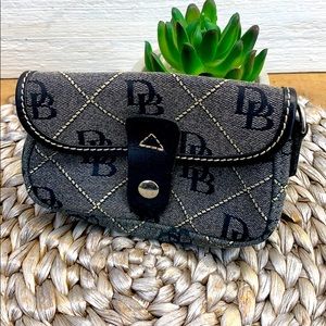 Dooney & Bourke bag